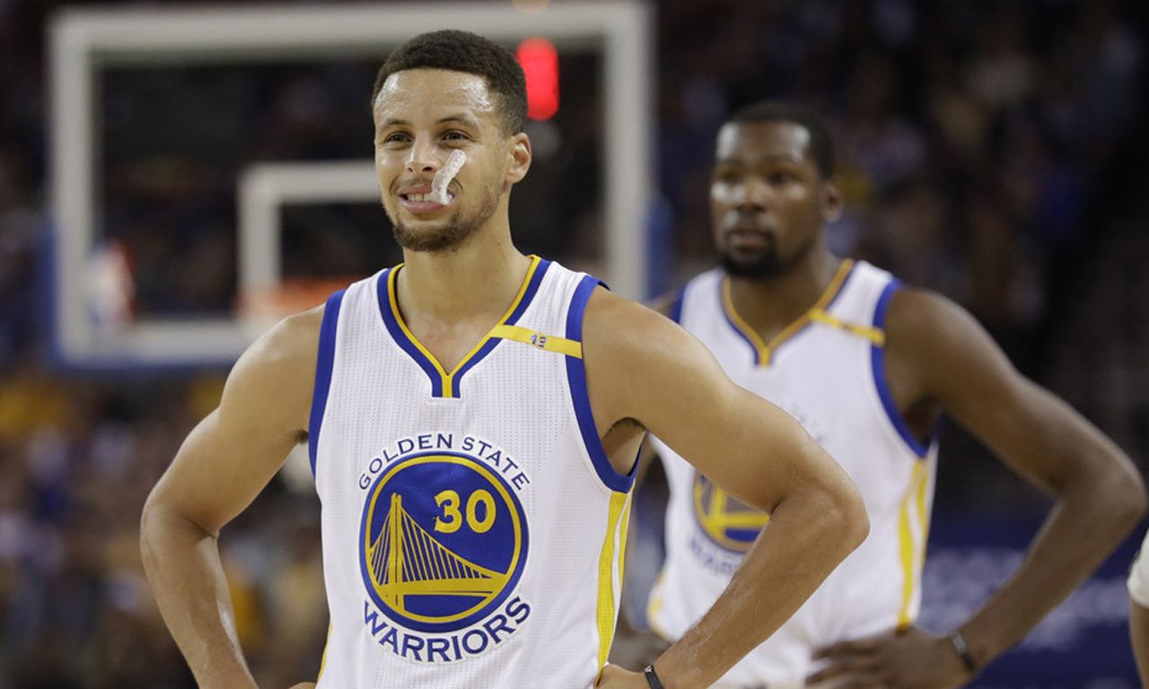 选手A在 选手A在