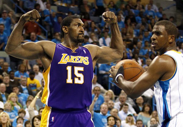 后腰保持中 后腰保持中